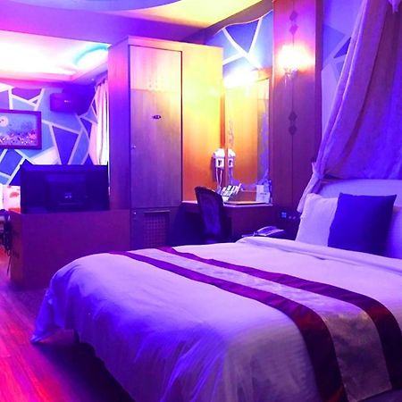 Swan Lake Motel Guishan Extérieur photo