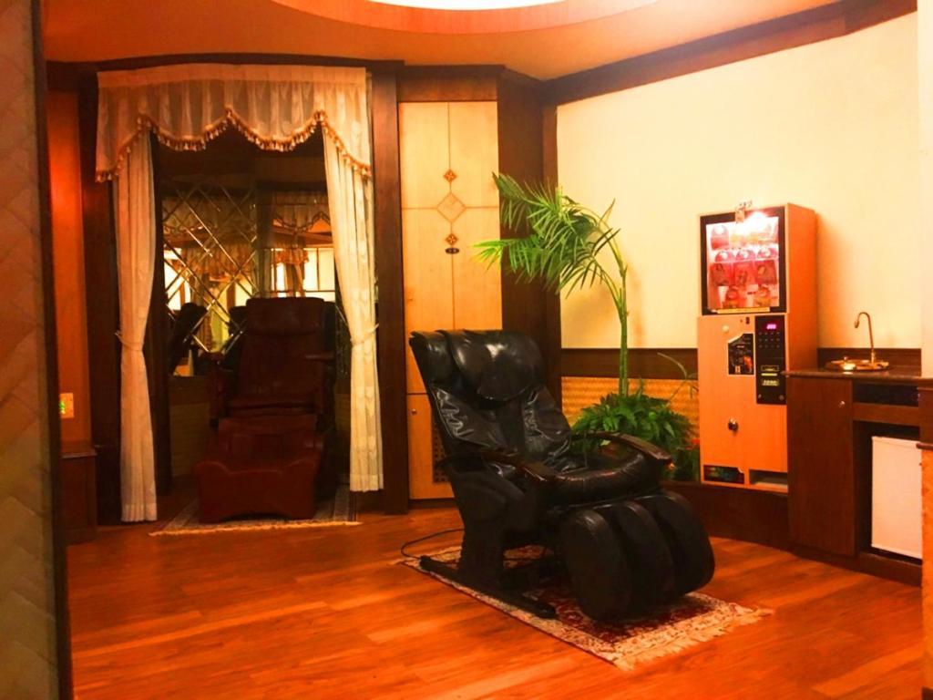 Swan Lake Motel Guishan Extérieur photo