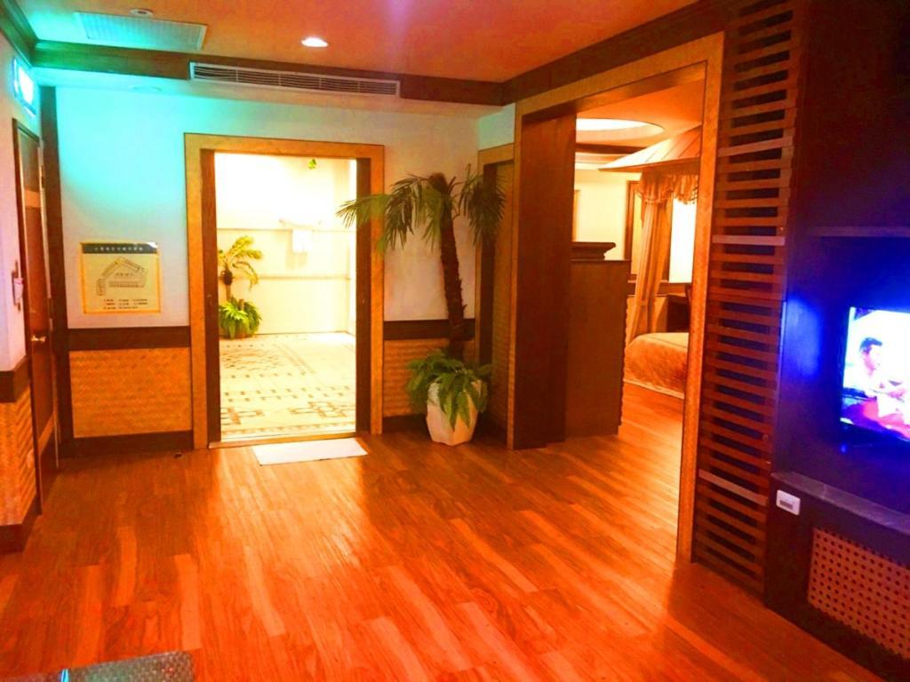 Swan Lake Motel Guishan Extérieur photo