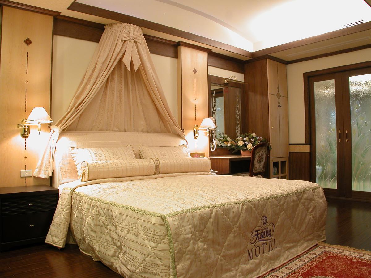 Swan Lake Motel Guishan Extérieur photo
